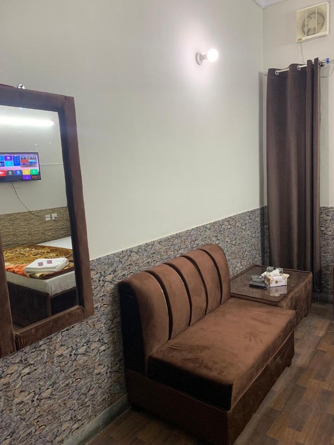 Eden Plus Executive Hotel Λαχόρη Εξωτερικό φωτογραφία