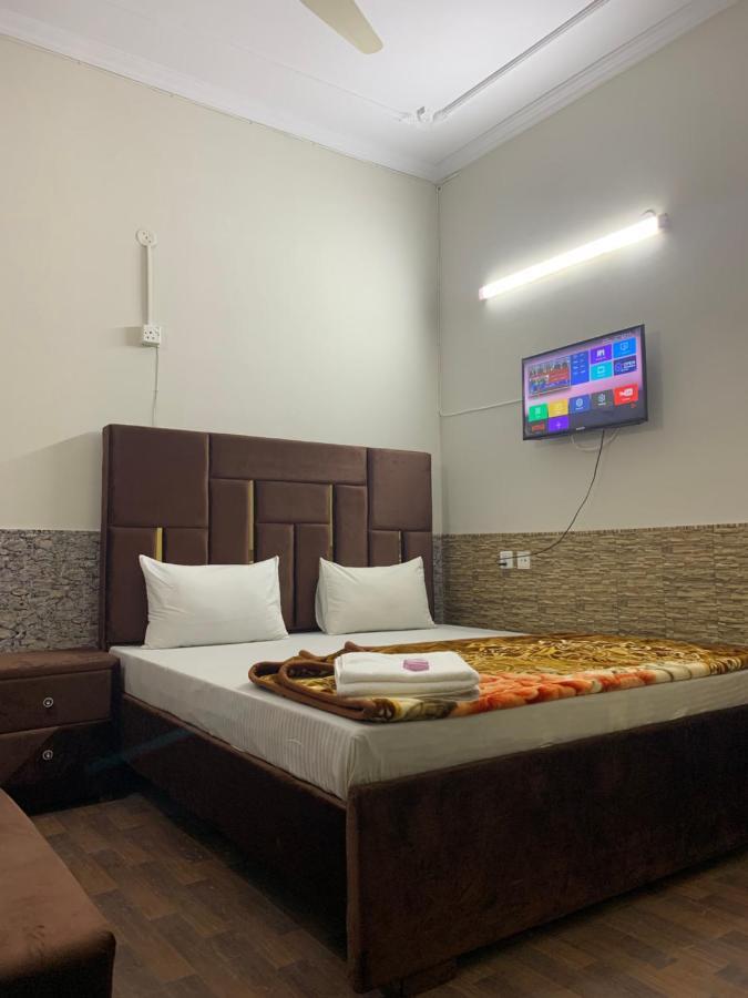 Eden Plus Executive Hotel Λαχόρη Εξωτερικό φωτογραφία